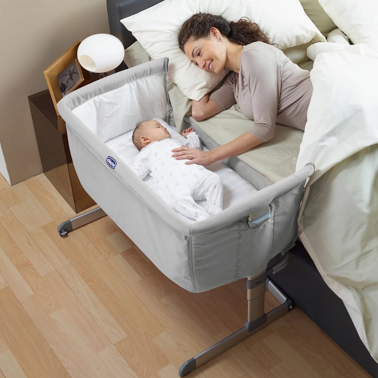 Chicco Next 2 Me Co-Sleeping bassinet